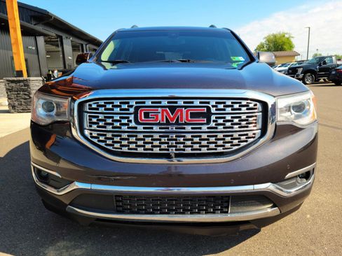 Used 2019 GMC Acadia Denali w/ Technology Package AWD/4WD image 2