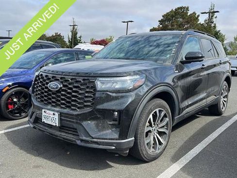 Certified 2025 Ford Explorer ST-Line AWD/4WD image 1
