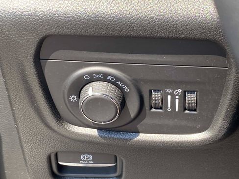 Certified 2023 Jeep Grand Cherokee Laredo w/ Luxury Tech Group I AWD/4WD image 21