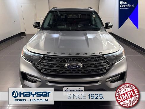 Certified 2022 Ford Explorer XLT w/ Equipment Group 202A AWD/4WD image 2