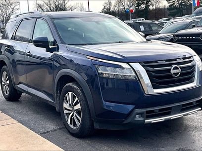 Used 2022 Nissan Pathfinder SL