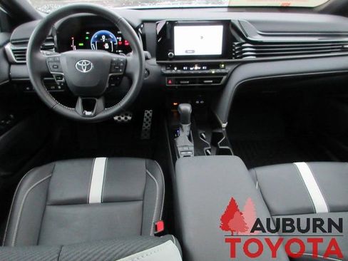 Certified 2025 Toyota Camry SE w/ Convenience Package image 8