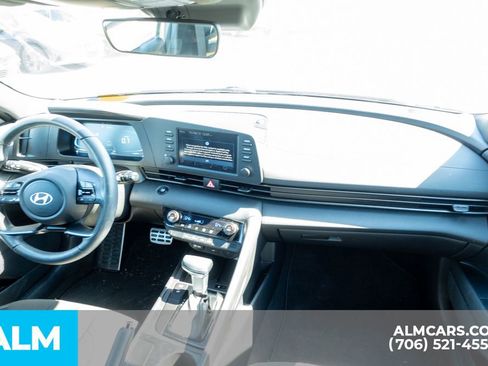 Certified 2025 Hyundai Elantra Sport image 27