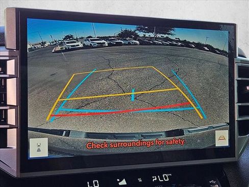 Used 2025 Toyota Tundra Limited AWD/4WD image 18