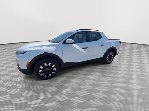 Certified 2025 Hyundai Santa Cruz SEL AWD/4WD image 4