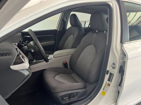 Used 2023 Toyota Camry LE FWD image 18