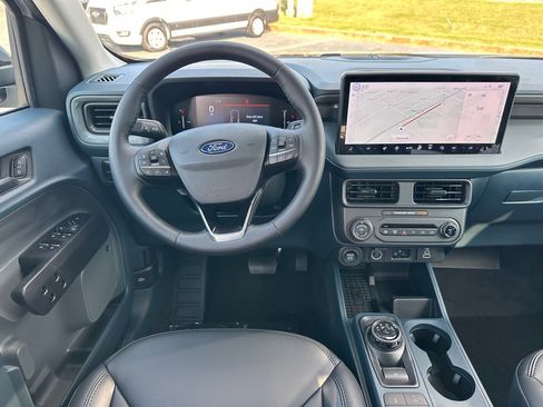 New 2025 Ford Maverick Lariat w/ Black Appearance Package image 12