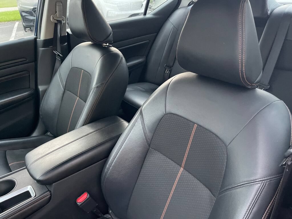 Used 2022 Nissan Altima 2.5 SR FWD image 6