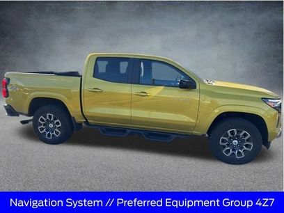 Used 2023 Chevrolet Colorado Z71 w/ Z71 Convenience Package 2