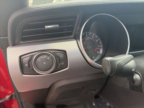 Used 2020 Ford Mustang GT image 16