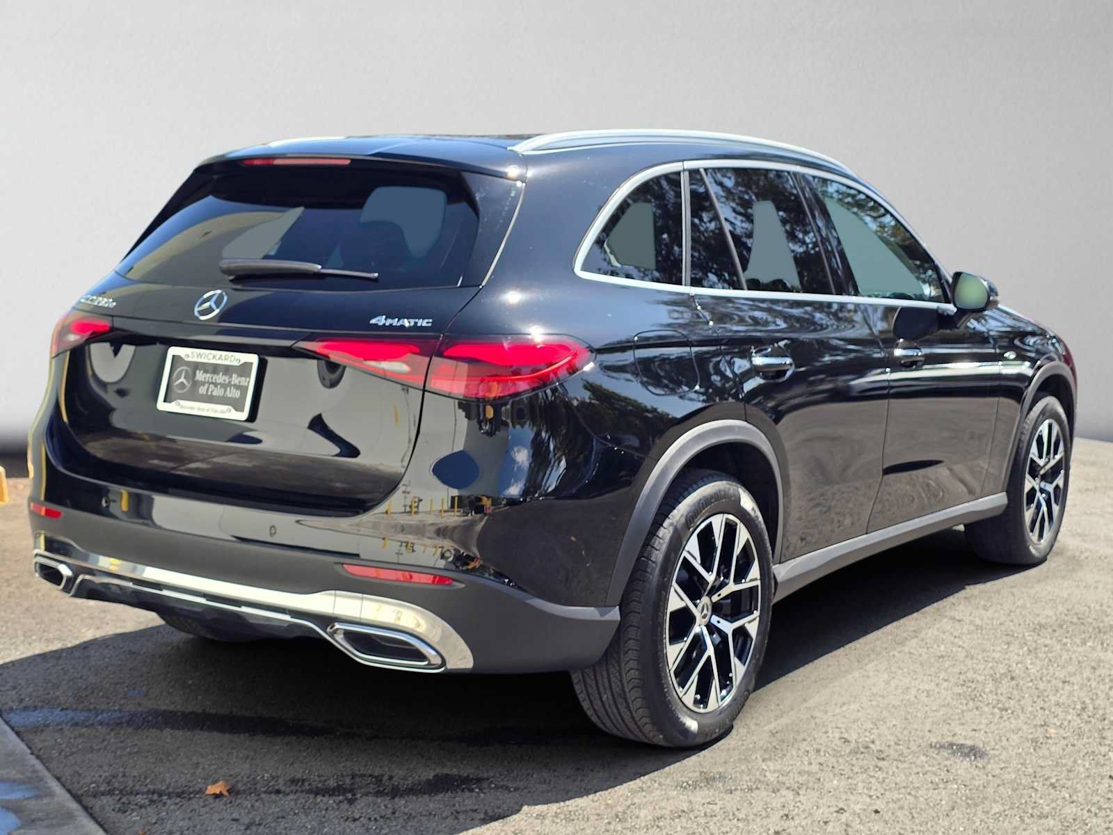 Certified 2025 Mercedes-Benz GLC 350e 4MATIC image 1