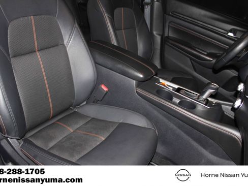 Used 2019 Nissan Altima 2.0 SR FWD image 6