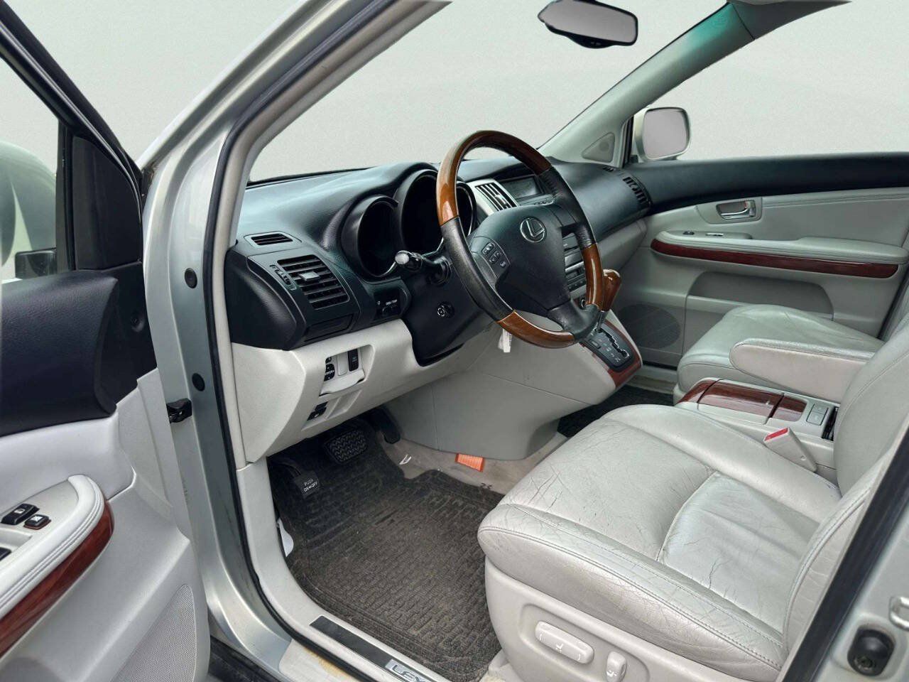 Used 2004 Lexus RX 330 AWD w/ Premium Pkg image 14