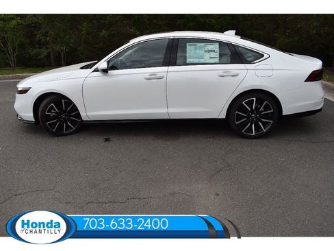 New 2026 Honda Accord Hybrid Touring image 4