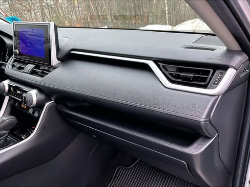 Certified 2023 Toyota RAV4 XLE image 17