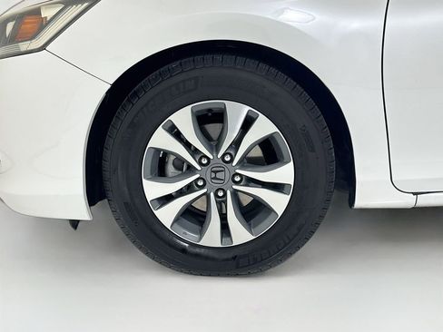 Used 2015 Honda Accord LX image 25