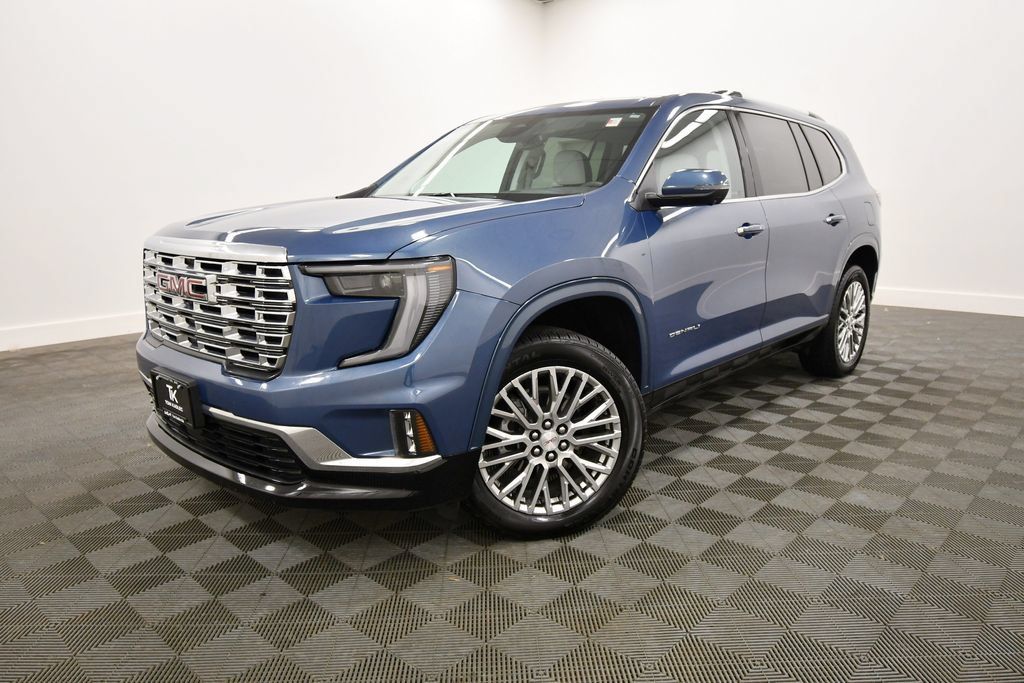 Used 2024 GMC Acadia Denali FWD image 2