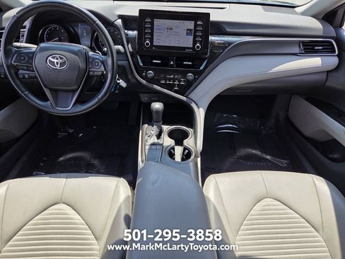 Used 2024 Toyota Camry SE FWD image 12