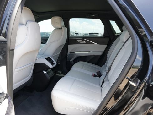 Certified 2024 Cadillac Lyriq Luxury RWD image 19