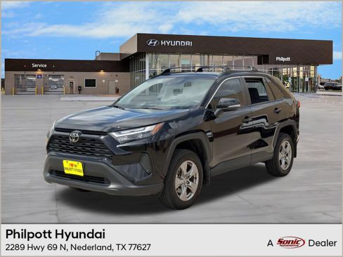 Used 2024 Toyota RAV4 XLE w/ Convenience Package image 1