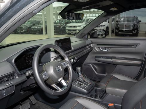 Certified 2025 Honda CR-V Sport-L image 17