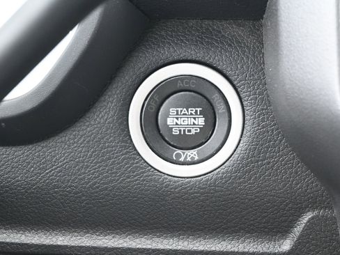 Used 2024 RAM 2500 Big Horn AWD/4WD image 21