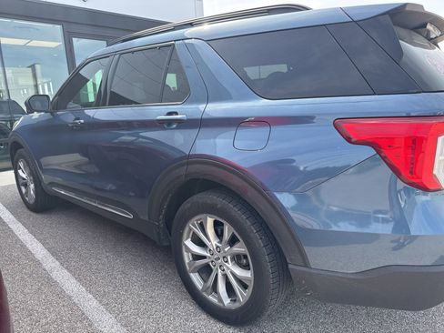 Used 2020 Ford Explorer XLT w/ Equipment Group 202A AWD/4WD image 4
