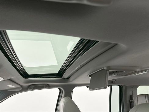 Used 2012 Honda Pilot Touring image 22