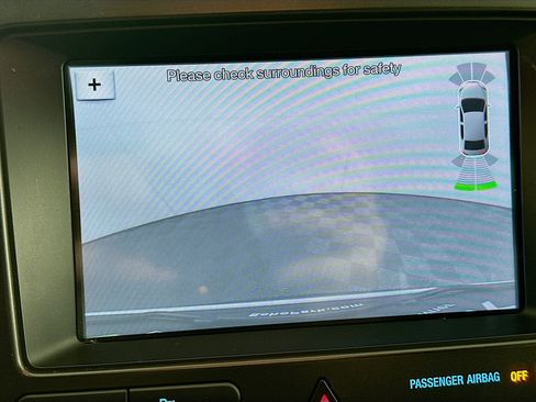 Used 2018 Ford Explorer Limited image 22