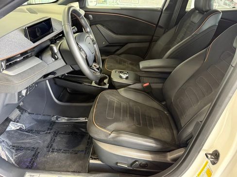 Used 2022 Ford Mustang Mach-E GT image 19