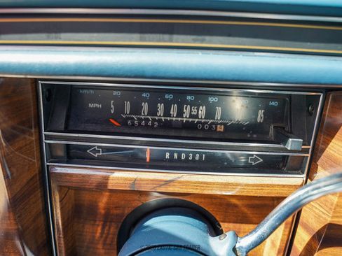 Used 1989 Cadillac Brougham RWD image 31