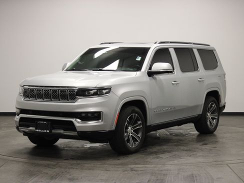 Used 2022 Jeep Grand Wagoneer Series I AWD/4WD image 4
