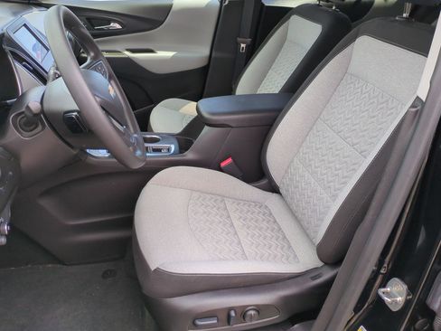 Certified 2023 Chevrolet Equinox LS w/ LS Convenience Package FWD image 18