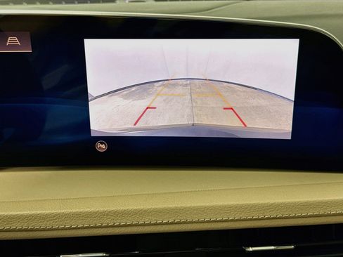 Used 2024 Cadillac XT4 Luxury FWD image 16