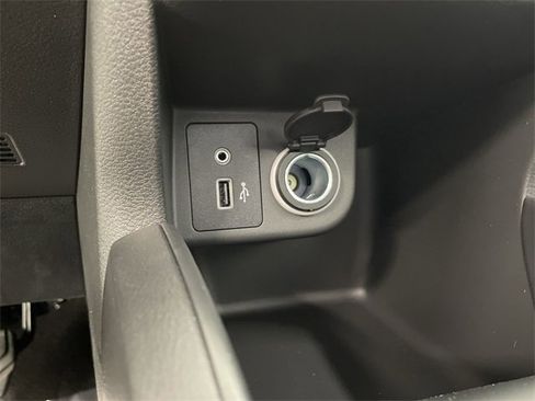 Certified 2025 Nissan Kicks Play S image 25