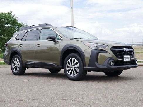 Used 2024 Subaru Outback Premium AWD/4WD image 7