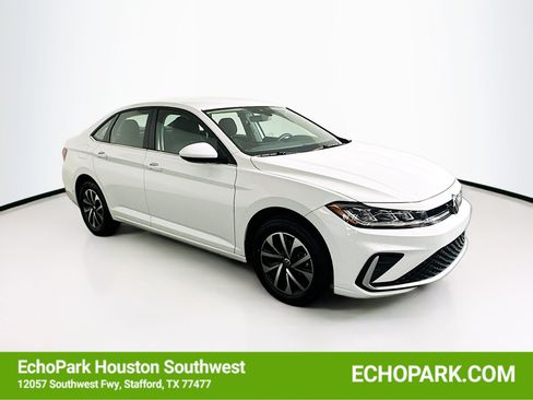 Used 2025 Volkswagen Jetta S FWD image 1