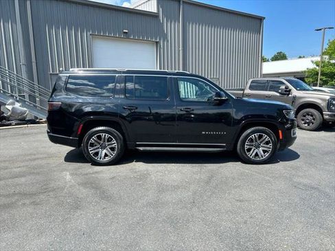 Certified 2024 Jeep Wagoneer Series II AWD/4WD image 2