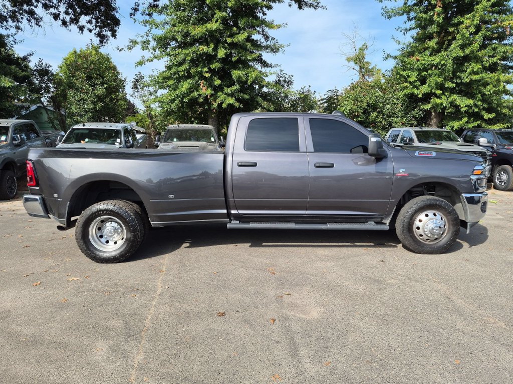 Certified 2025 RAM 3500 Tradesman AWD/4WD image 8