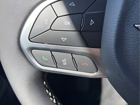 New 2026 Chrysler Pacifica Select FWD image 17