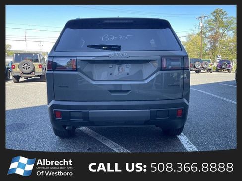 New 2026 Jeep Cherokee Laredo AWD/4WD image 4