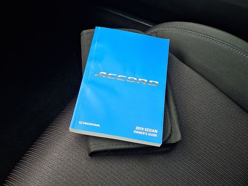 Used 2019 Honda Accord LX image 25