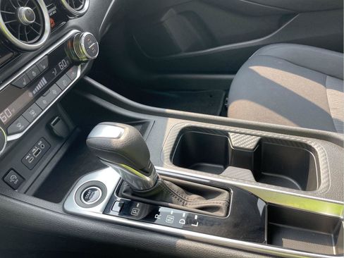 Used 2025 Nissan Sentra SV w/ All-Weather Package FWD image 30