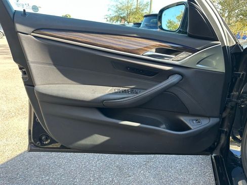 Used 2020 BMW 530i w/ Convenience Package image 31