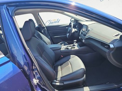 Used 2022 Nissan Altima 2.5 SR AWD/4WD image 13