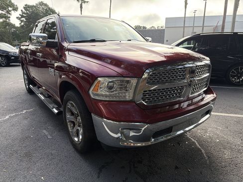 Used 2014 RAM 1500 Laramie w/ Convenience Group AWD/4WD image 2