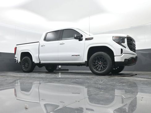 Used 2022 GMC Sierra 1500 AT4X image 31