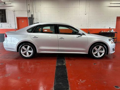 Used 2014 Volkswagen Passat 2.5 SE image 1