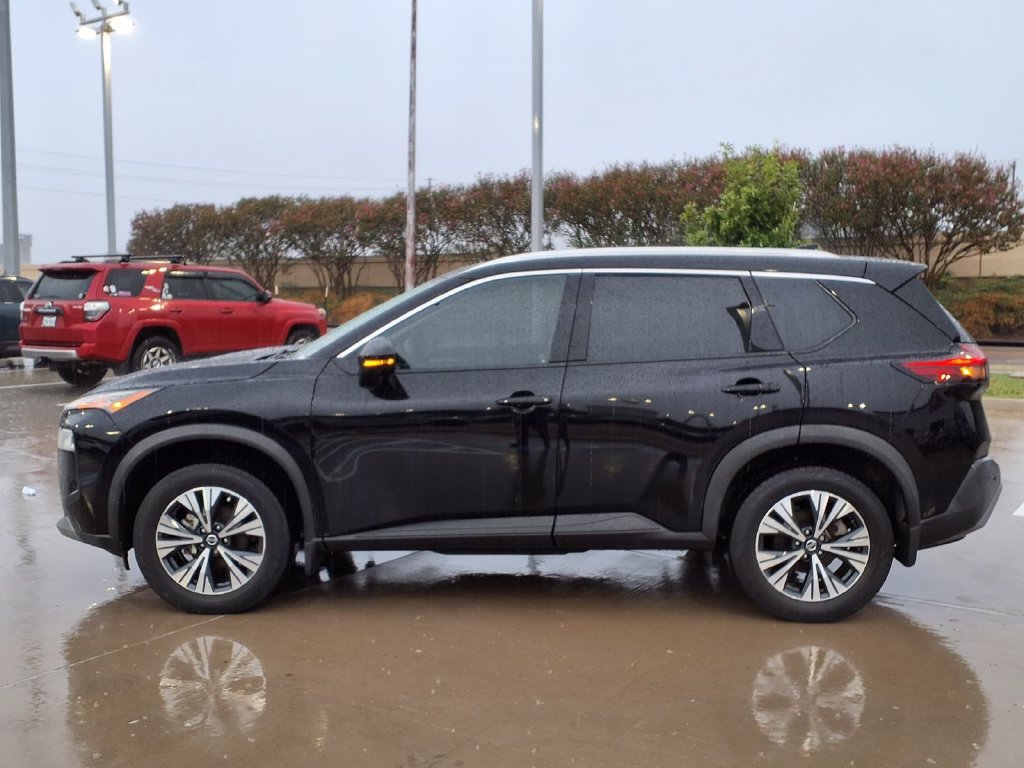 Used 2021 Nissan Rogue SV w/ Premium Package FWD image 6