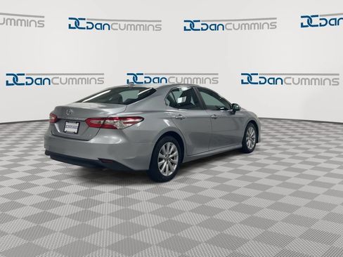 Used 2020 Toyota Camry LE w/ Convenience Package FWD image 8